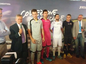presentazione maglie ufficiali Fiorentina